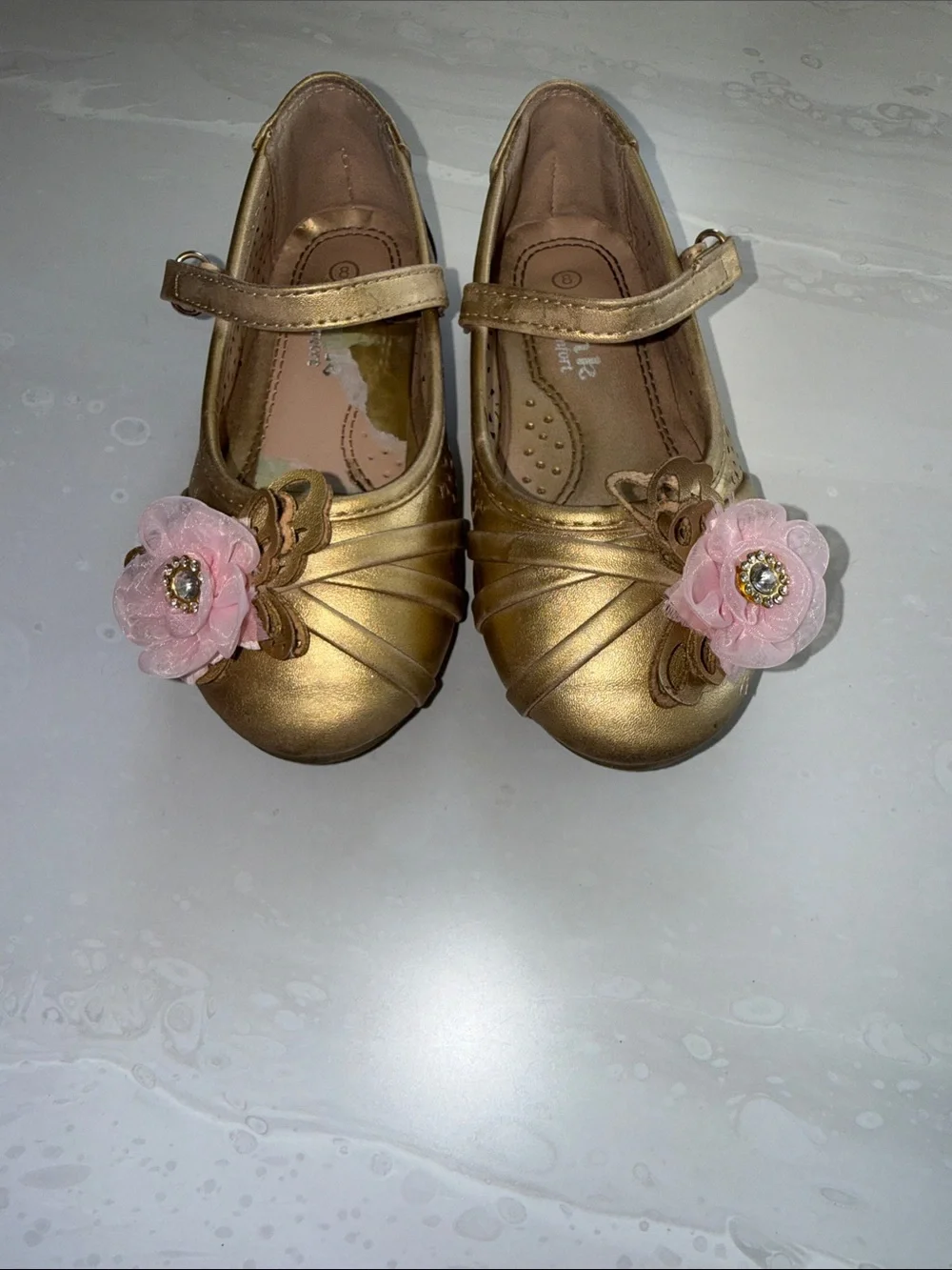 Link Metallic Gold Mary Jane Shoes with Pink Flower
